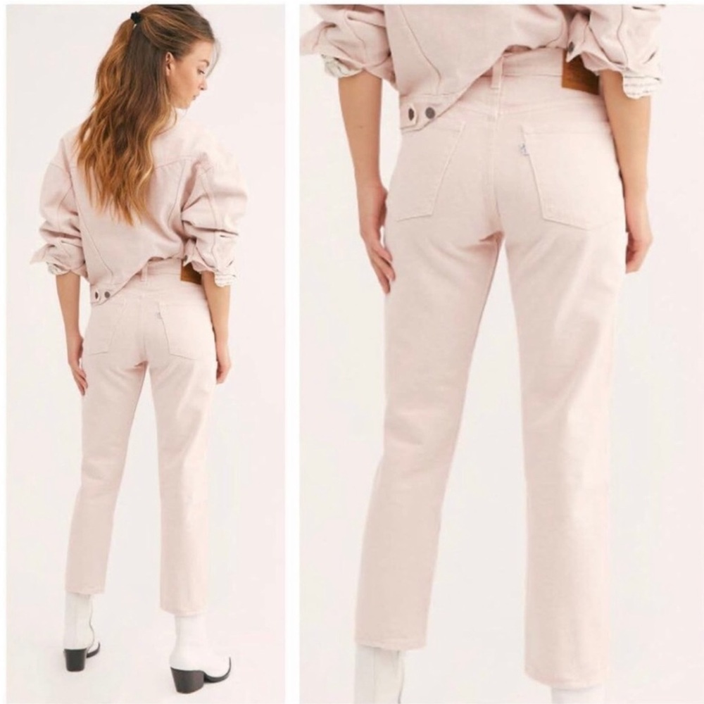 Levi’s Wedgie Hi Rise Straight Cropped🎀🎀 - Picture 8 of 13